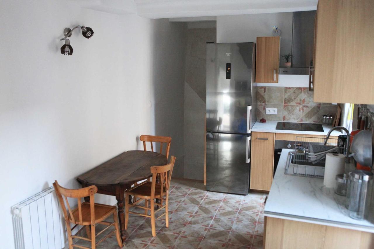 Appartement De Charme - Parc Du Luberon Cadenet Eksteriør bilde